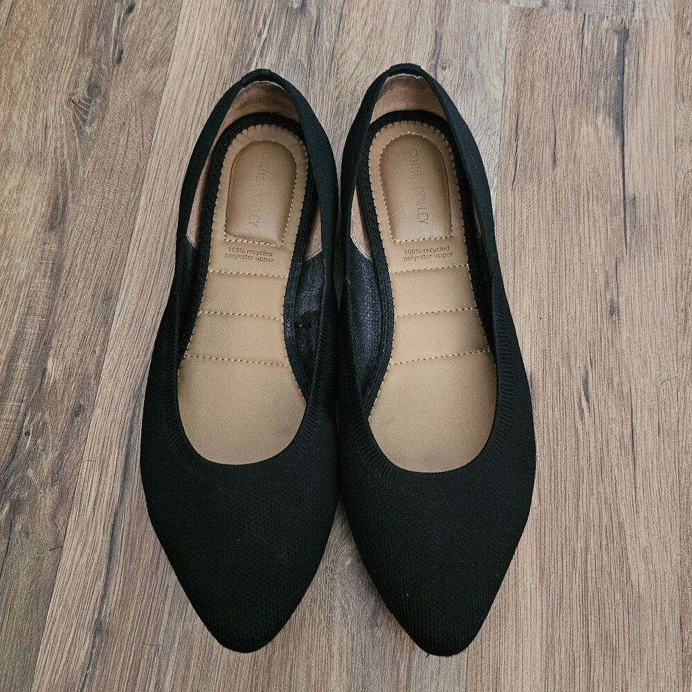Black pointed toe flats 9.5